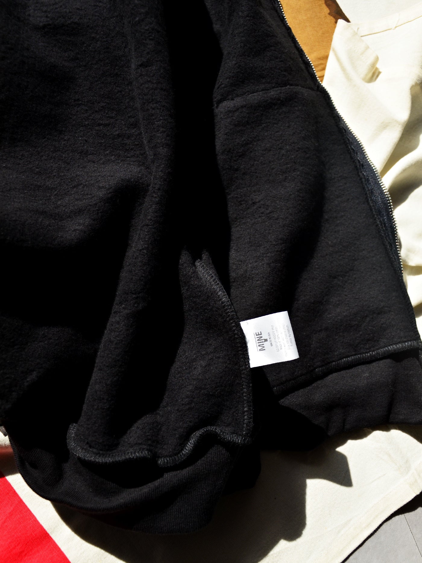 MINE USA | Embroidery Zip Up Hoodie - Black