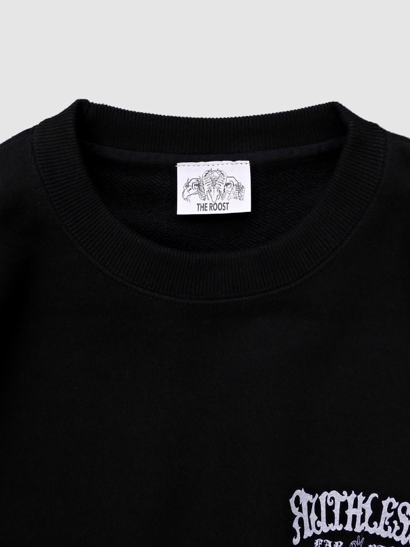 【2.21 (Sat) 12:00 Release】RUTHLESS | TRUMPS Exclusive R-Plaque Sweat - Black