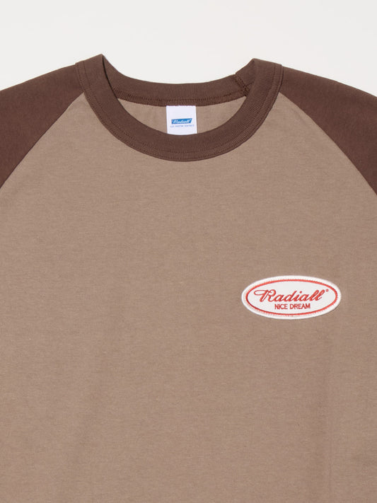 【8.23 (Sat) 12:00 Release】RADIALL | Oval - CREW NECK RAGLAN SHIRT 3Q/S - Brown