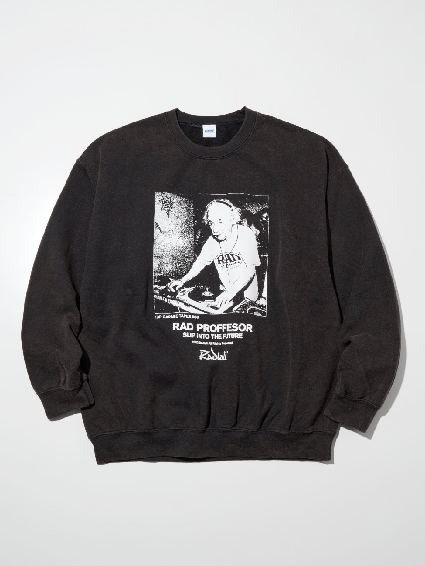 【12.20 (Sat) 12:00 Release】RADIALL | E=Mc2 - CREW NECK SWEATSHIRT L/S - Faded Black