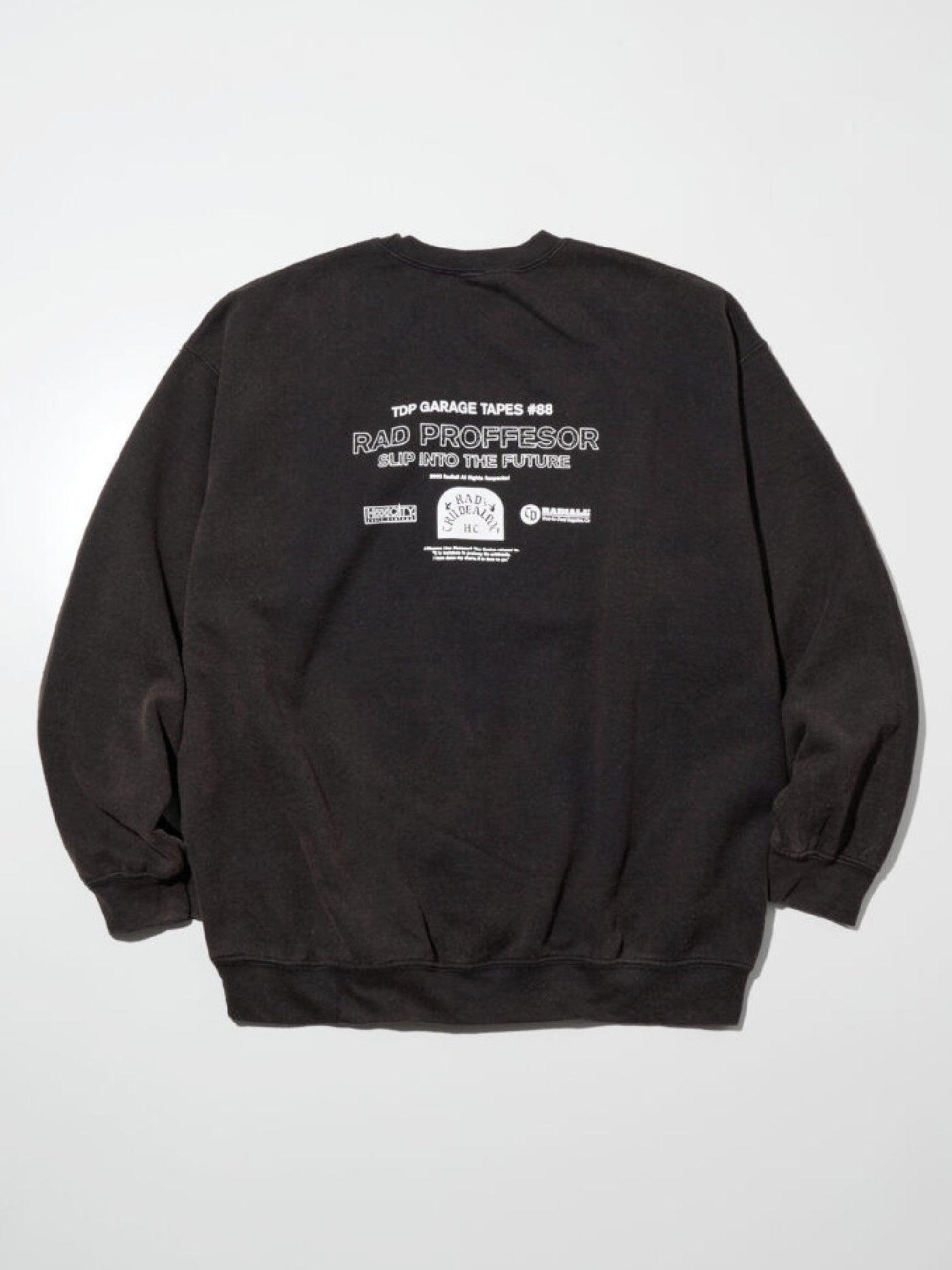 【12.20 (Sat) 12:00 Release】RADIALL | E=Mc2 - CREW NECK SWEATSHIRT L/S - Faded Black