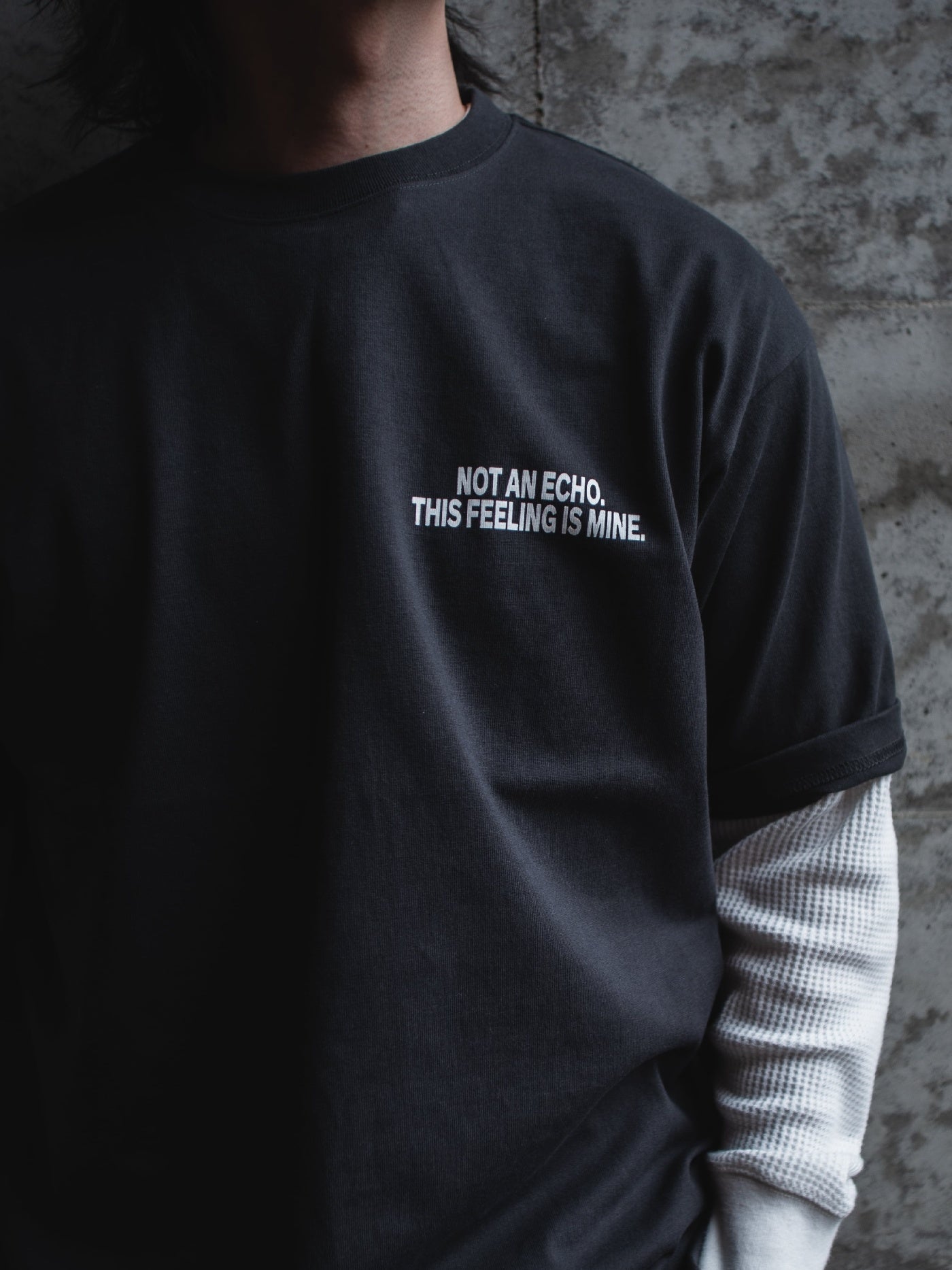【5.3 (Sun) 12:00 Release】FLUTTER | USA Cotton Graphic Tee - Sumi