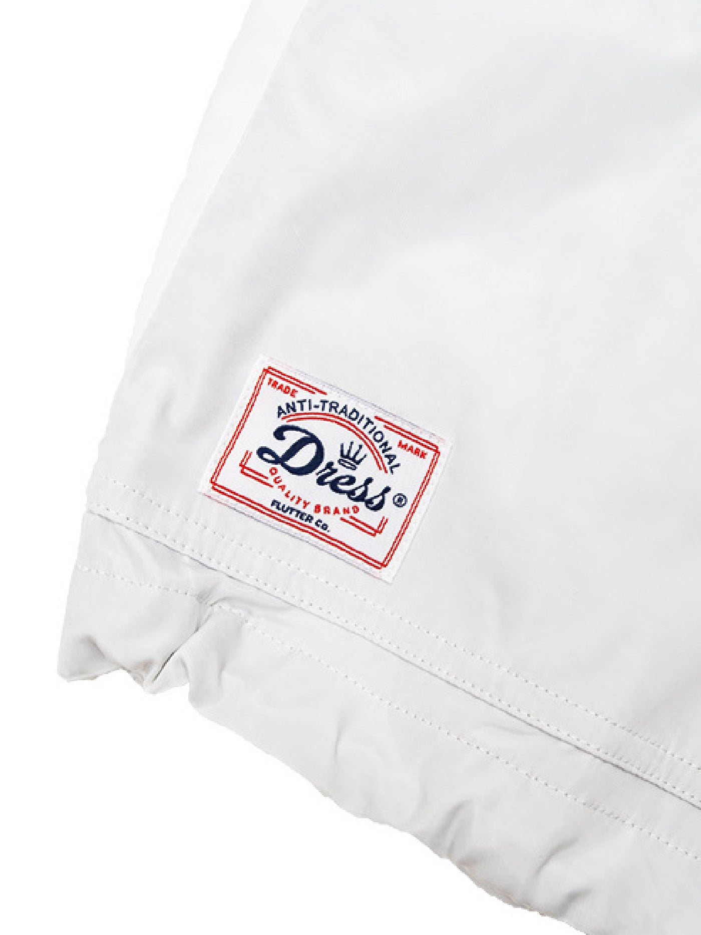 【9.21 (Sun) 12:00 Release】FLUTTER | "The Dress" OG Logo Windbreaker - White