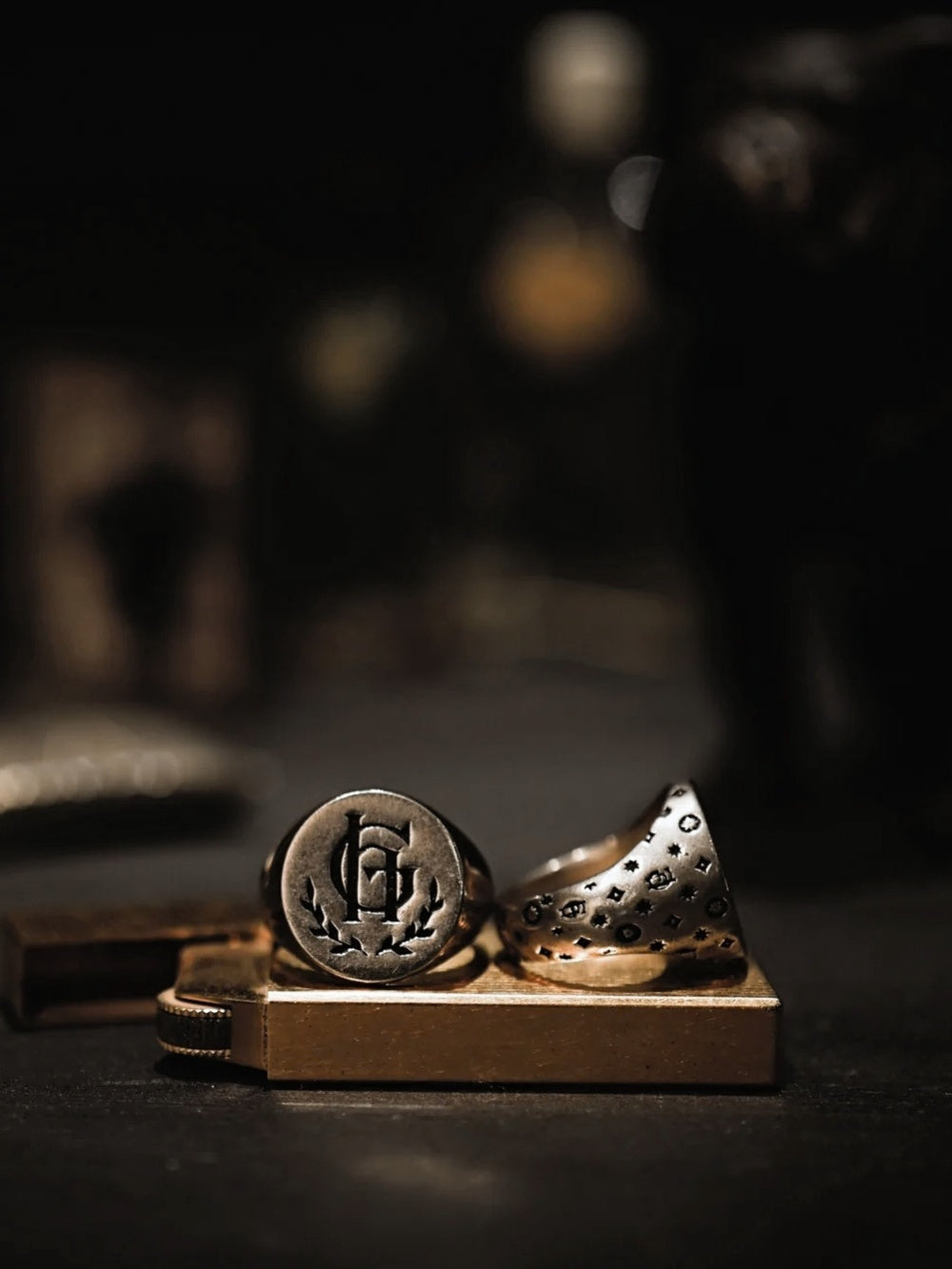 GLADHAND & Co. | RING "FAMILY CREST" - 925 Silver